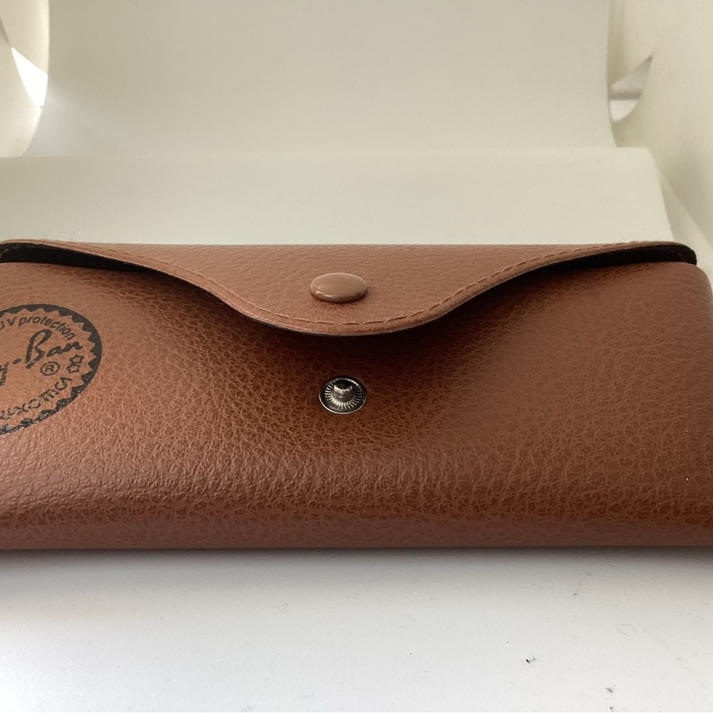 RayBan leather brown case